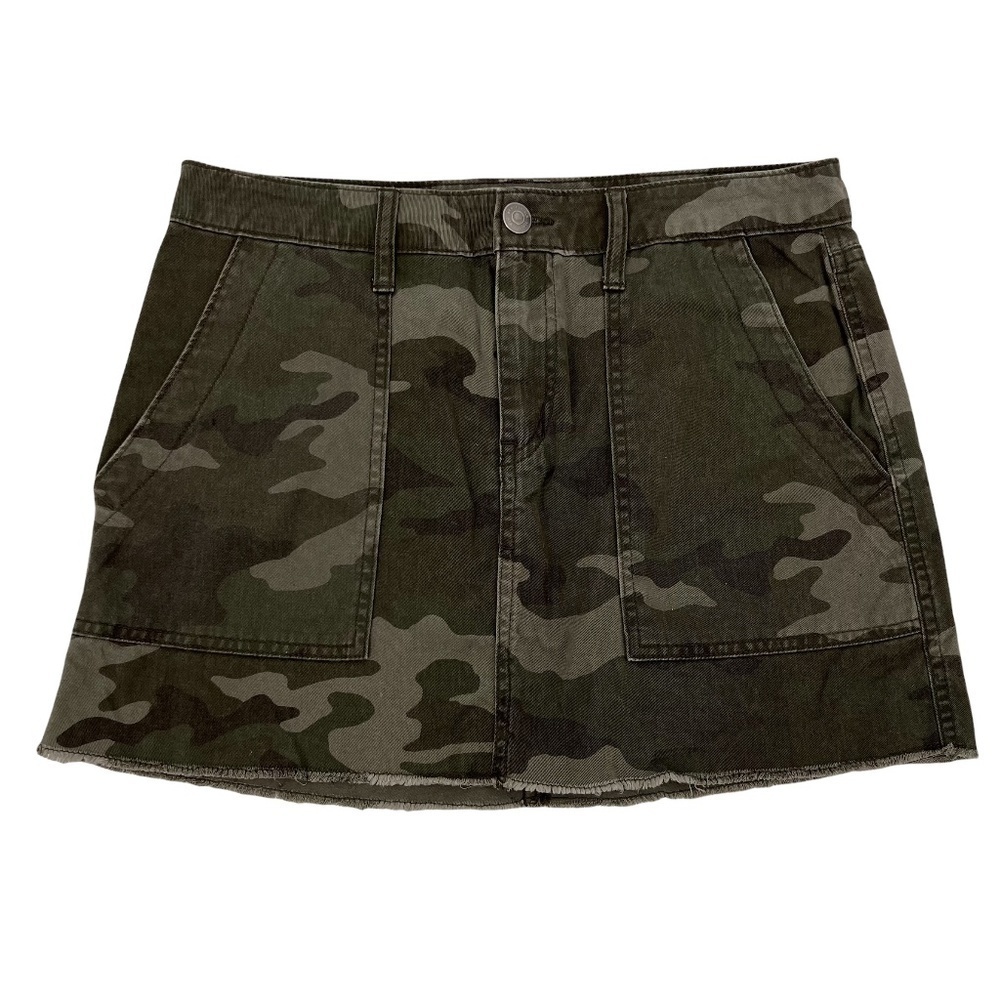 Aeropostale High Rise Green Camouflage Cut Off Mini Jean Skirt Size 8 Women’s